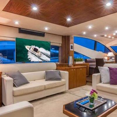 Twins Yacht 12