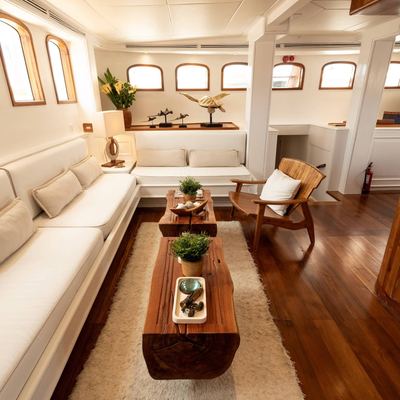 Mutiara Laut Yacht 12