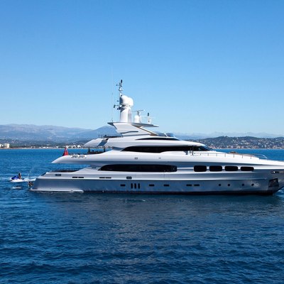 SEVEN S Yacht Charter Price - Mondo Marine Luxury Yacht Charter