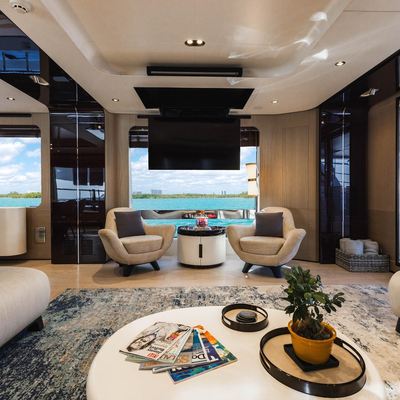 Cloud 9 Yacht 13