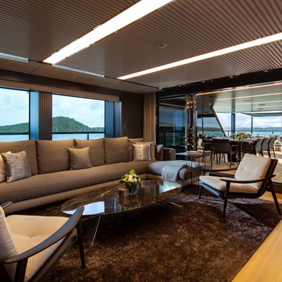Fifty Yacht 12
