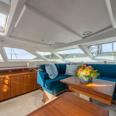 Karibu Yacht 11