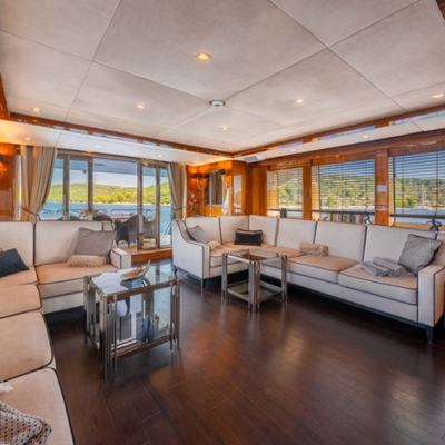 Arago Yacht 14