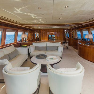 Champagne Seas Yacht 6