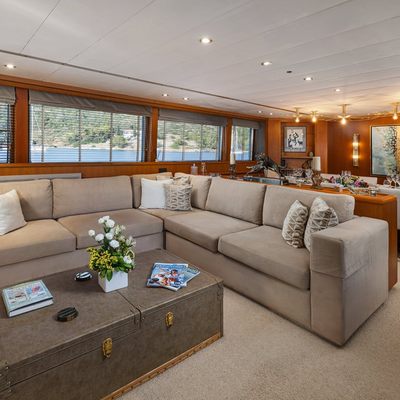 Karma Yacht 12