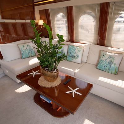 Esperanza Yacht 13