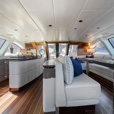 Dakota Yacht 12