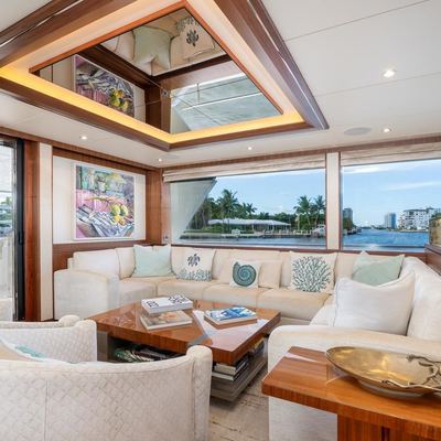 Iridescence Yacht 13