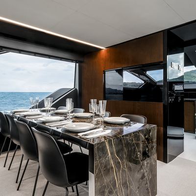 Coco Yacht 13