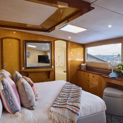 Zingara Yacht 11