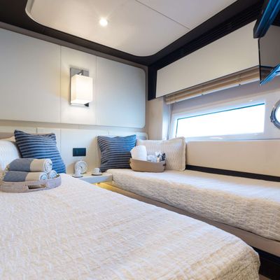 High Maintenance Yacht 13