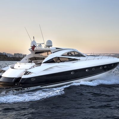 CHARLIE FOX Yacht Charter Price - Sunseeker Luxury Yacht Charter