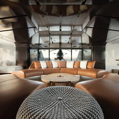 Cloudbreak Yacht 12