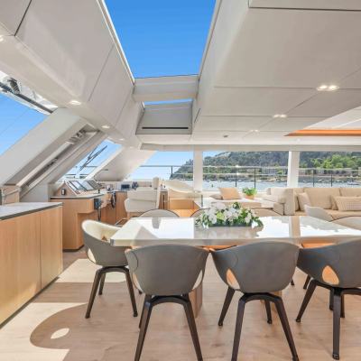 Amitatu Yacht 15
