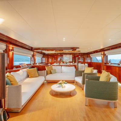 Silentworld Yacht 12