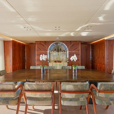 Liv Love Yacht 13