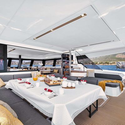 Neow Yacht 12