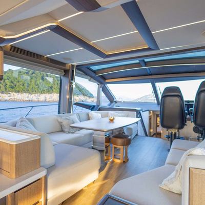 Paradise Yacht 13