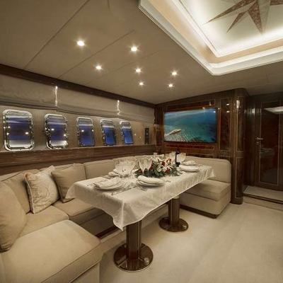 Angelina Yacht 12