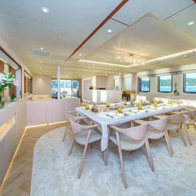 Maia Yacht 12