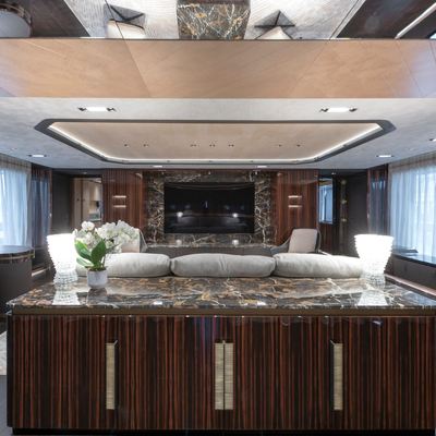 Rose d'Or Yacht 11