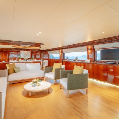 Silentworld Yacht 11