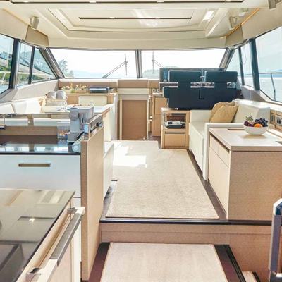 Simull Yacht 12