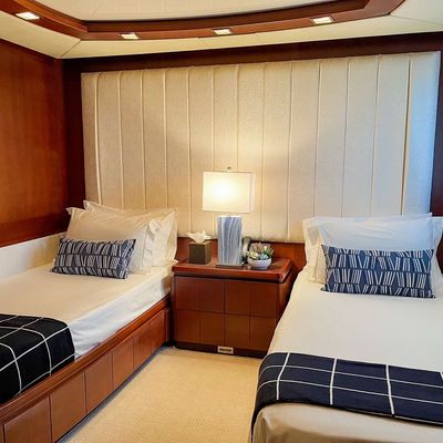 Vivere Yacht 15