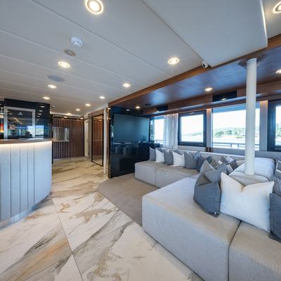 Aeterna Yacht 11