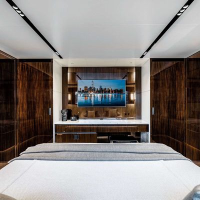 Tasty Waves Yacht 14