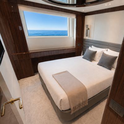Enjoy Yacht 14