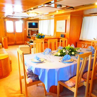 Elena Yacht 12