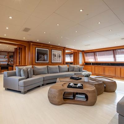 Perseus Yacht 11