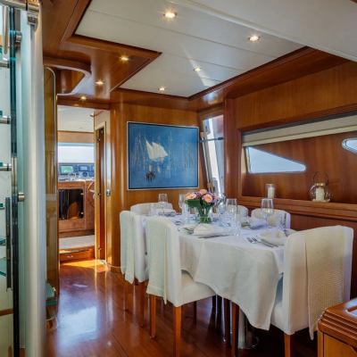 Salty Yacht 14