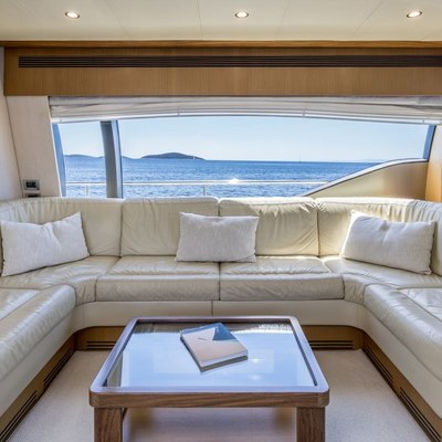 Amy Yacht 14