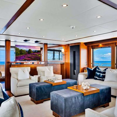 Natural 9 Yacht 11