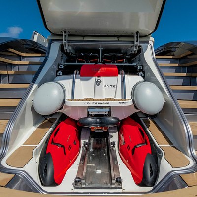 Chica Brava Yacht 11