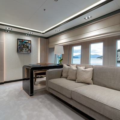 O'Mathilde Yacht 15