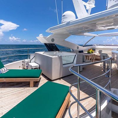 Mirracle Yacht 9