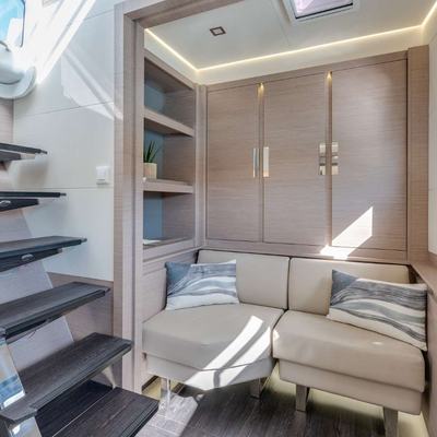 Jewel Yacht 14