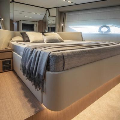 Yamas Yacht 14