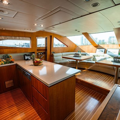 The Clubhouse Yacht 14