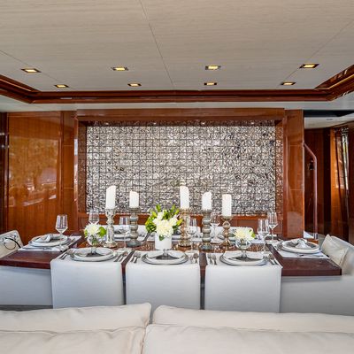 Beachfront II Yacht 14