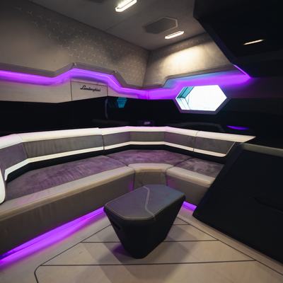 Nero Yacht 11