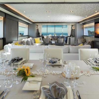 Noema Yacht 15