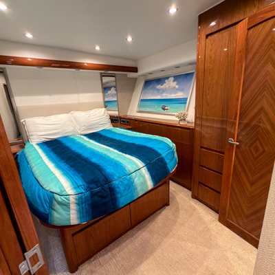 Doc Z Yacht 14
