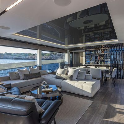 Pearly Spencer Yacht 11
