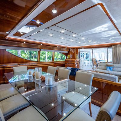 DreamChaser Yacht 15