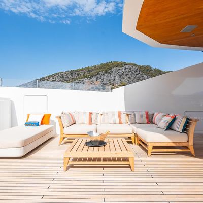 Blue Moon Yacht 15
