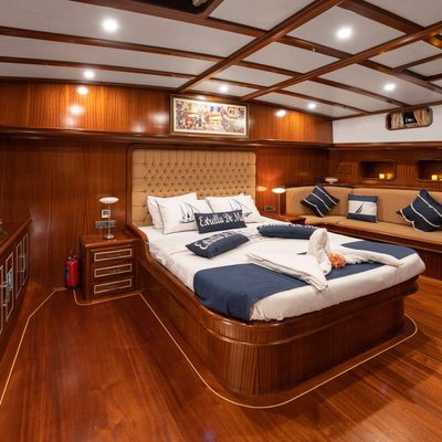 Estrella De Mar Yacht 13